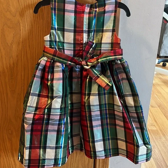 Holiday dress - Picture 4 of 4